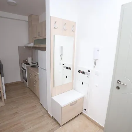 Fast Sleep & Go 3 Apartment Paracin Exterior photo